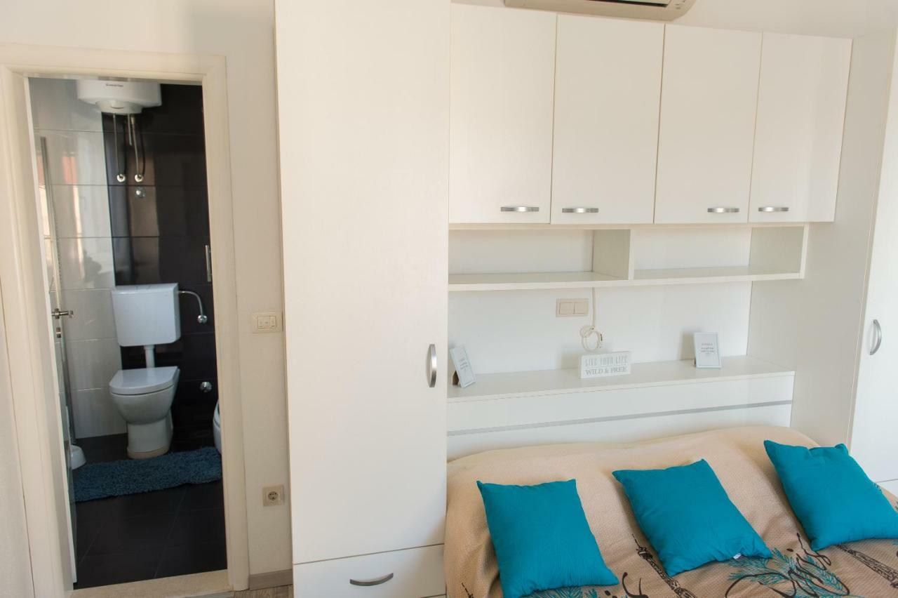 Apartments Cezar Rogoznica  Zewnętrze zdjęcie